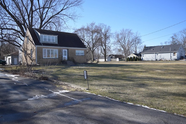 view of side of property