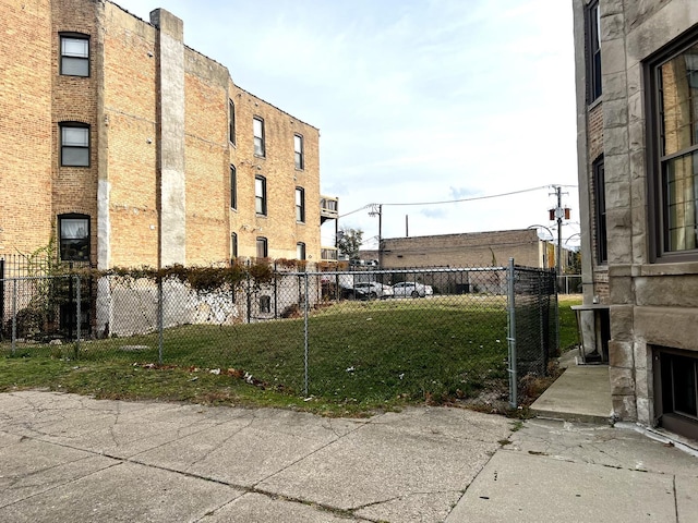 Listing photo 2 for 4713-15 S Indiana Ave, Chicago IL 60615