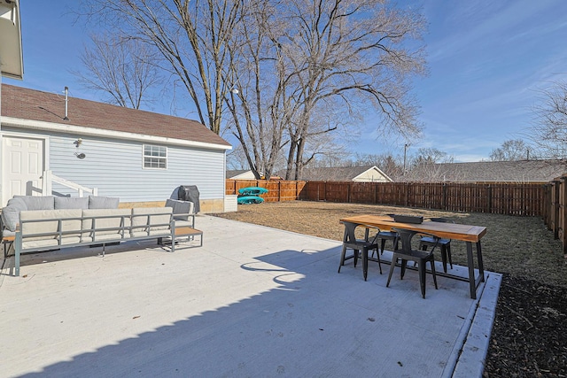 view of patio / terrace featuring an outdoor hangout area