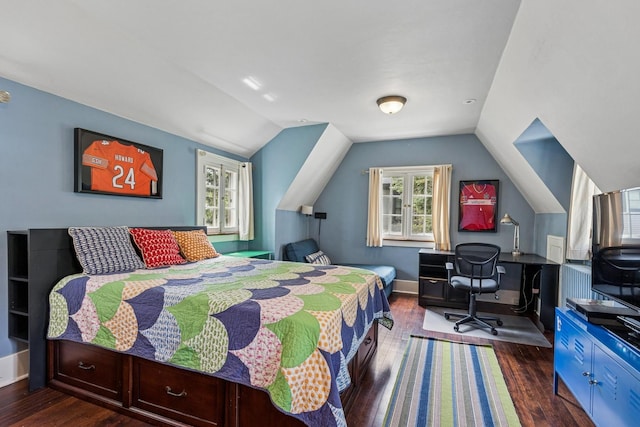 621 E Prospect Ave, Lake Bluff, IL 60044 - bedroom featuring wood finished floors, lofted ceiling, and baseboards