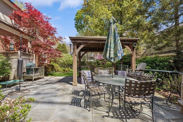 621 E Prospect Ave, Lake Bluff, IL 60044 - view of patio featuring outdoor dining area, a gazebo, and fence