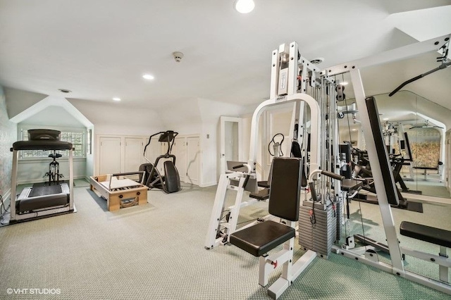 exercise room featuring carpet