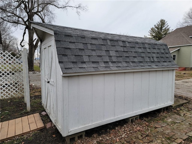 view of outbuilding