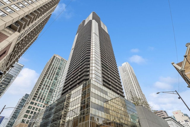 10 E Ontario St Unit 4308, Chicago, IL 60611 - view of building exterior with a view of city