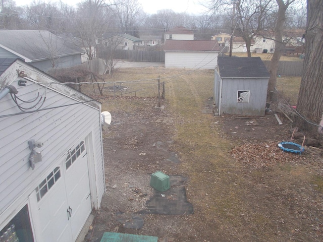 view of yard with a shed