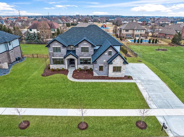 view of front of property with a front yard