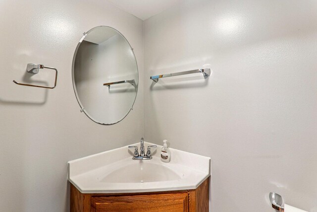 4204 E Dr, Wonder Lake, IL 60097 - bathroom featuring vanity