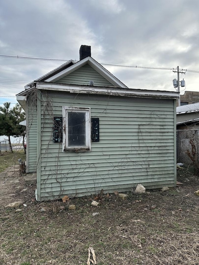 view of side of property