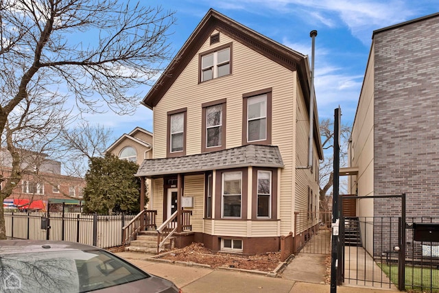 view of front of property