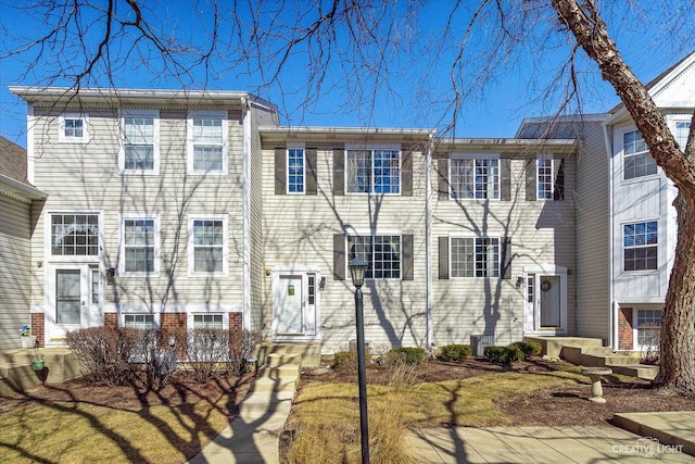 view of front of house