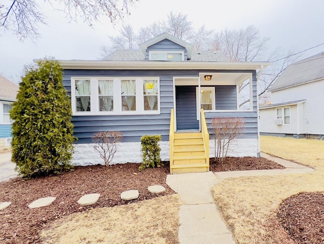 bungalow-style house with covered porch