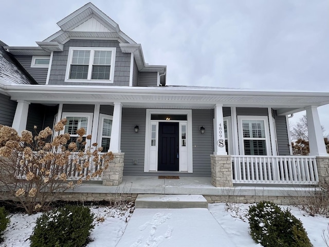 view of front facade with covered porch