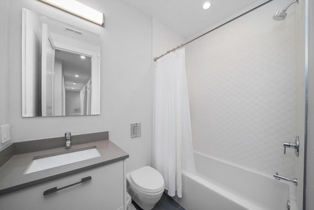 1834 N Rockwell St Unit 1R, Chicago, IL 60647 - full bath with toilet, vanity, shower / bath combo, and recessed lighting