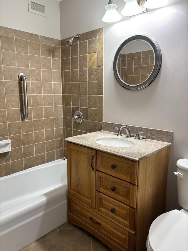 spare room featuring light hardwood / wood-style flooring