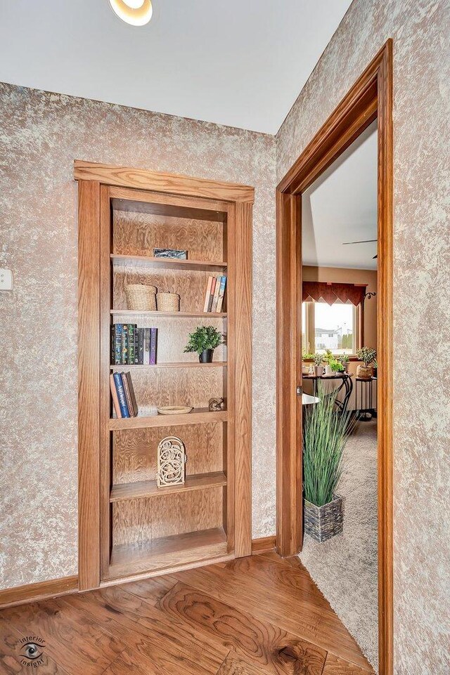 interior details with hardwood / wood-style flooring