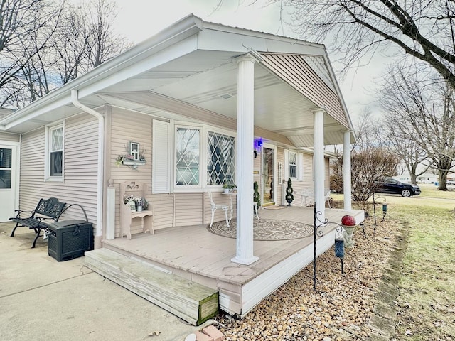 view of patio / terrace with a porch