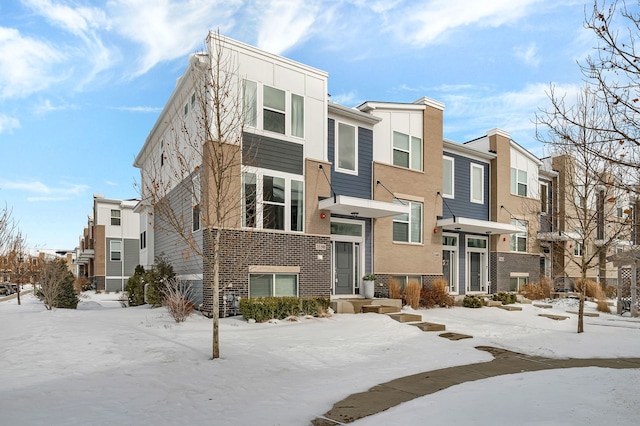 view of property with a residential view