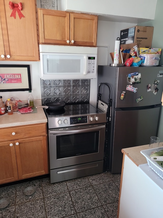 kitchen featuring stainless steel appliances