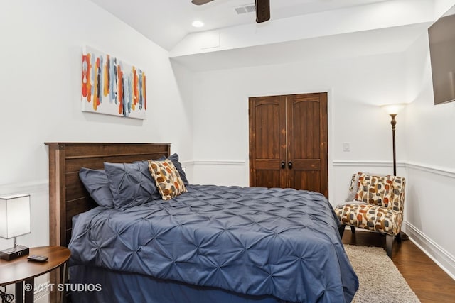 bedroom featuring lofted ceiling, recessed lighting, visible vents, a ceiling fan, and wood finished floors