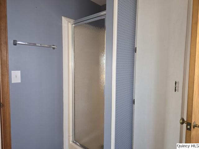 bathroom with walk in shower