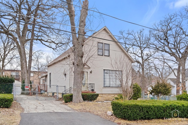 view of front of house