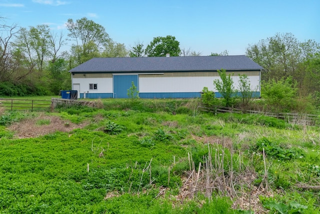 exterior space with an outbuilding