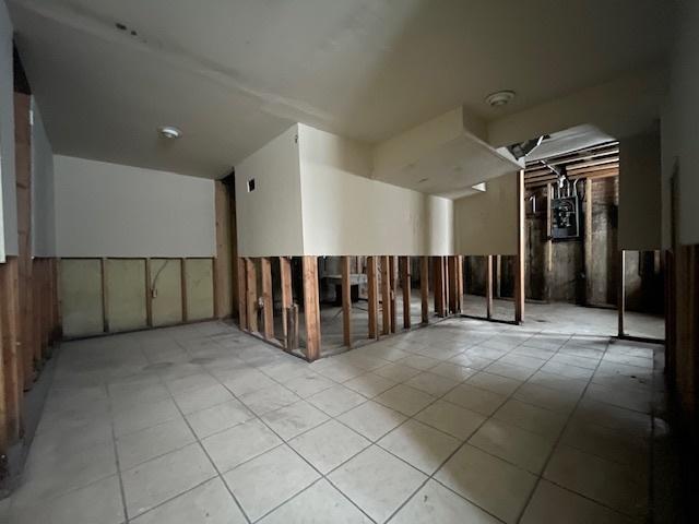 view of tiled empty room