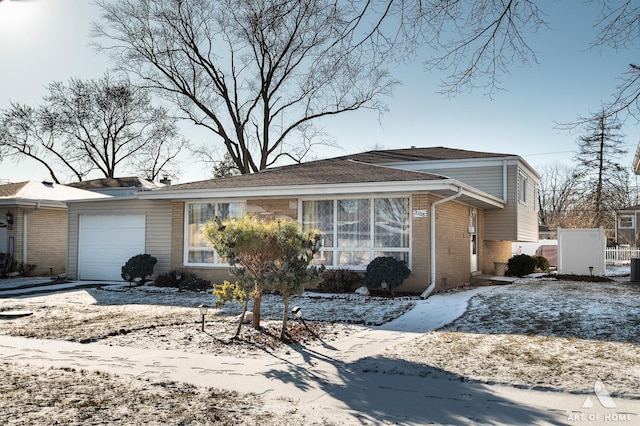 view of front facade featuring a garage