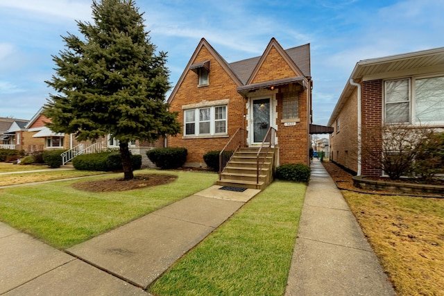 view of front of home with a front yard