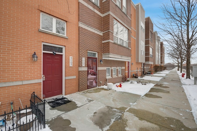 5405 W Galewood Ave, Chicago, IL 60639 - view of snow covered property