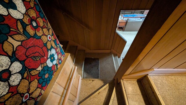 9018 S Oakley Ave, Chicago, IL 60643 - stairway with wooden walls
