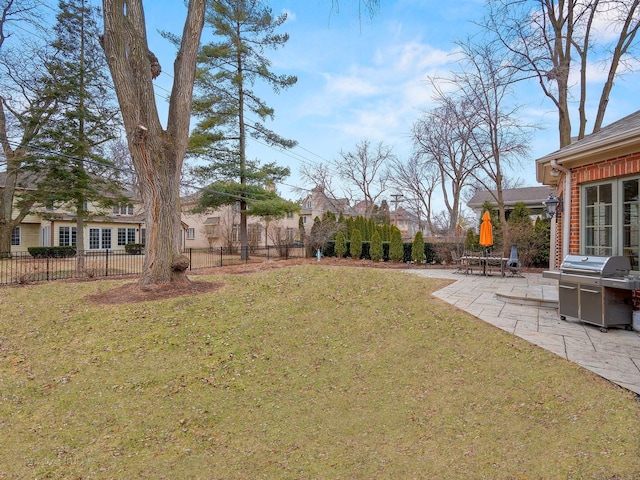 view of yard with a patio area