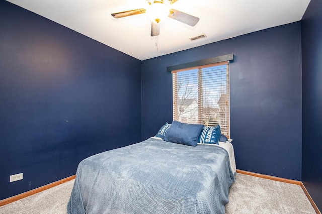 bedroom featuring carpet and ceiling fan