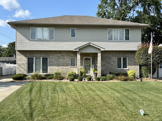 view of front of property with a front yard