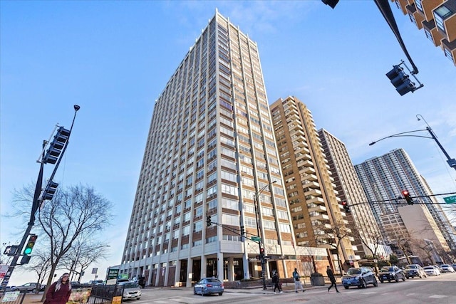 6171 N Sheridan Rd Unit 2805, Chicago, IL 60660 - view of building exterior