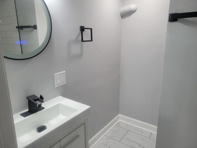 bathroom with vanity