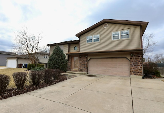 view of front facade featuring a garage