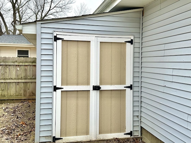 view of outbuilding