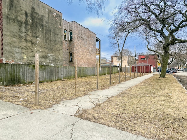 Listing photo 3 for 856 N Avers Ave, Chicago IL 60651