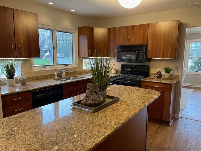 31 Hickory Dr, Oak Brook, IL 60523 - photo 17