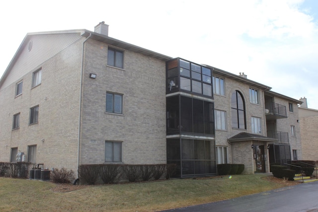 view of building exterior