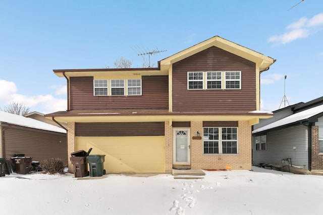 view of front property featuring a garage