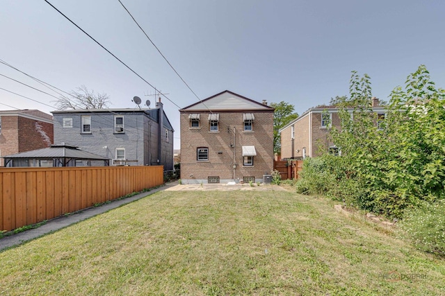 7345 S Washtenaw Ave, Chicago, IL 60629 - view of yard