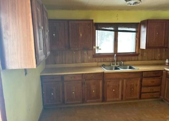 kitchen featuring sink