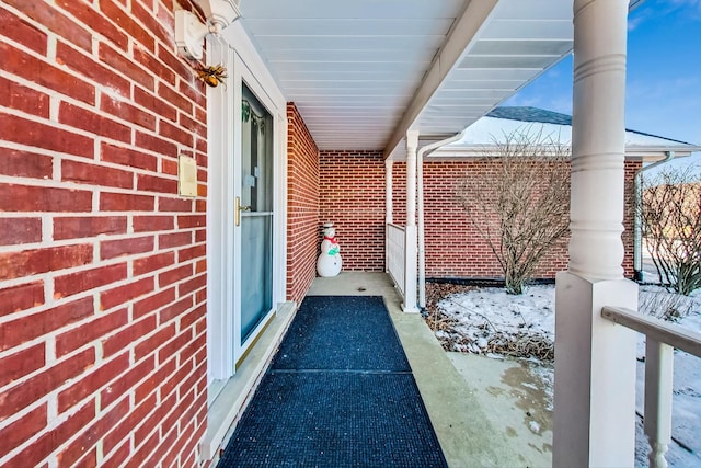 8431 Nielsen Dr, Tinley Park, IL 60487 - view of snow covered patio