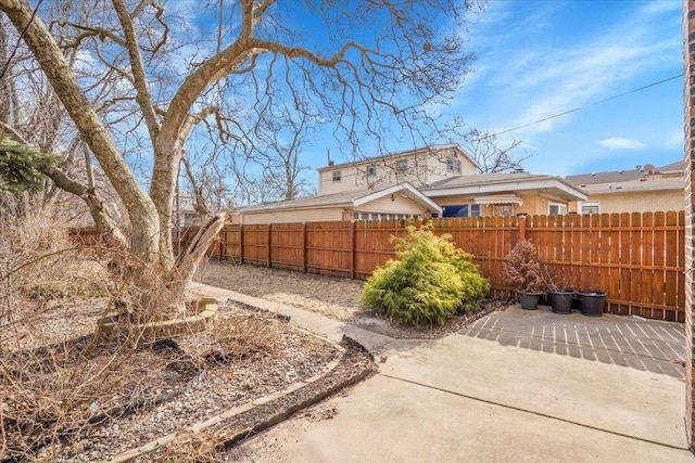 view of yard with a patio