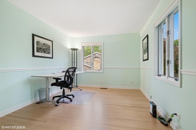 1247 Highpoint Ln, Northbrook, IL 60062 - home office featuring wood finished floors and baseboards