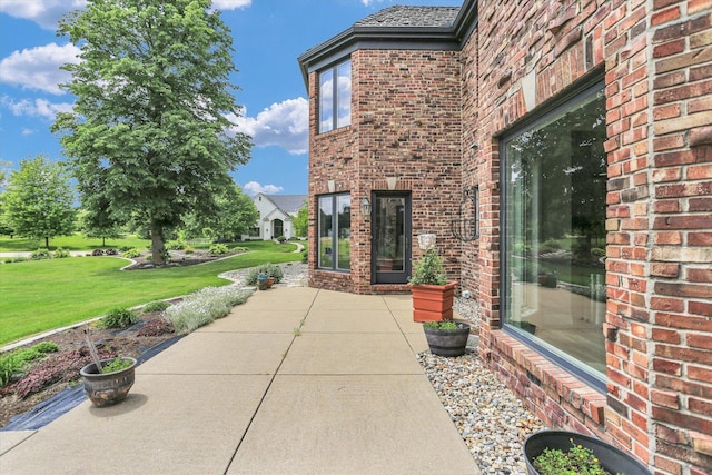 1801 Cobblefield Ct, Champaign, IL 61822 - view of patio / terrace