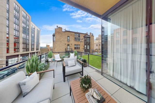 balcony featuring an outdoor hangout area