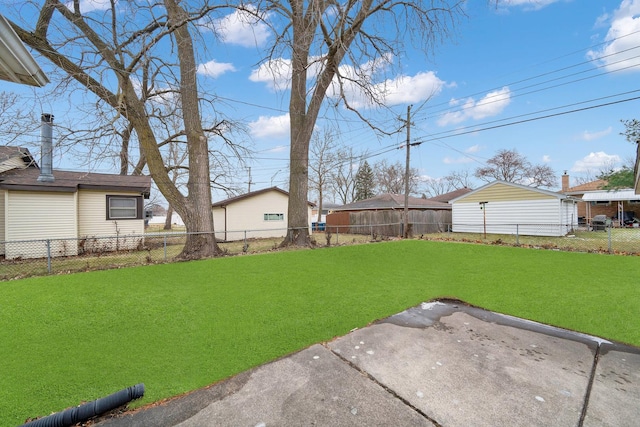 view of yard with a patio area